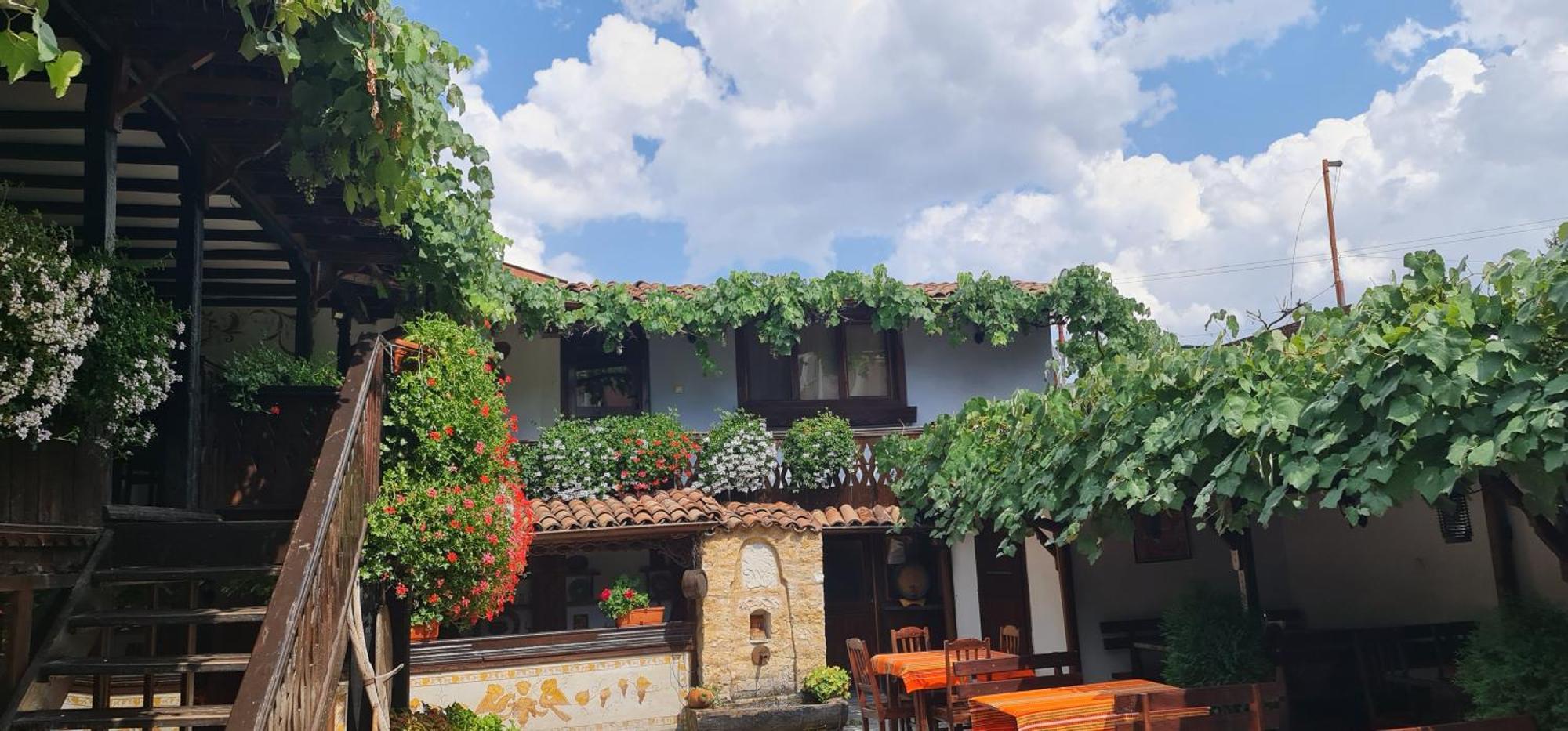 Стаи За Гости The Old House فيلينغراد المظهر الخارجي الصورة